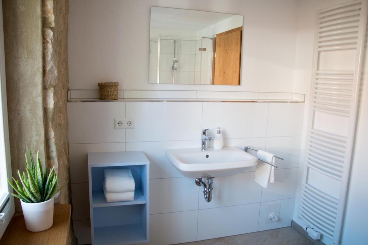 Baumgartners Dreiseithof - Historisch, Modern, Zentral Appartement Bad Krozingen Buitenkant foto