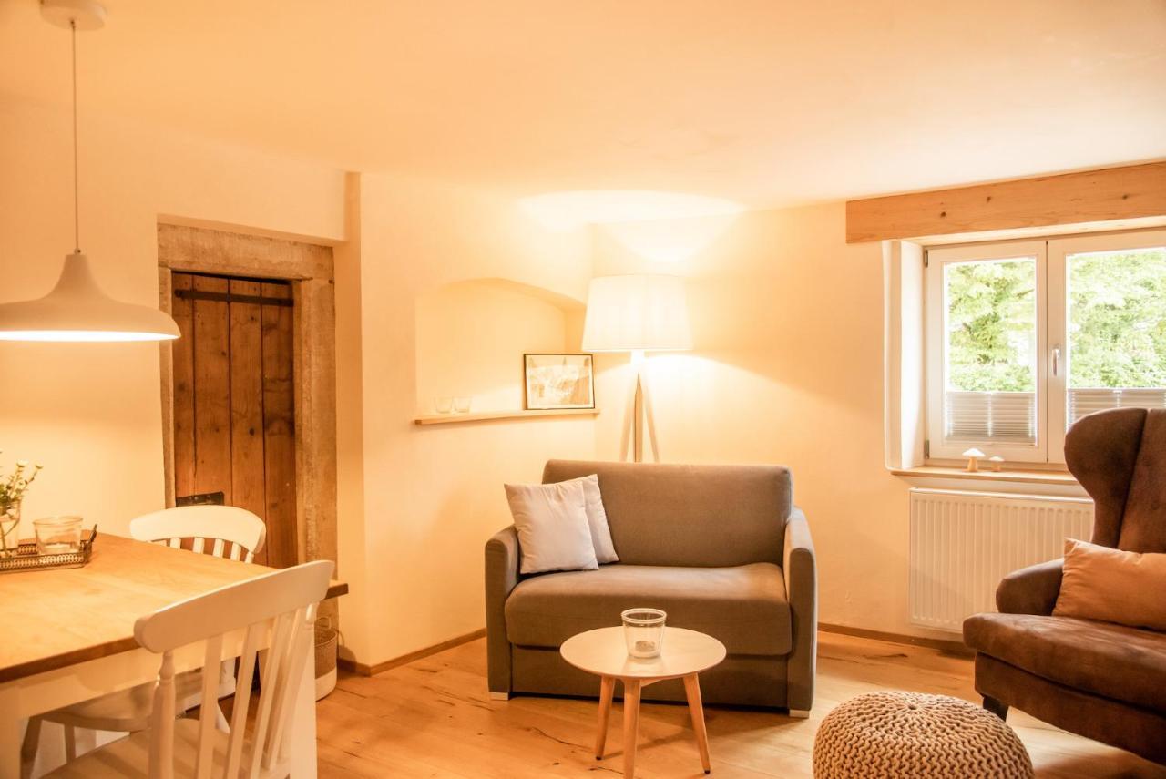 Baumgartners Dreiseithof - Historisch, Modern, Zentral Appartement Bad Krozingen Buitenkant foto