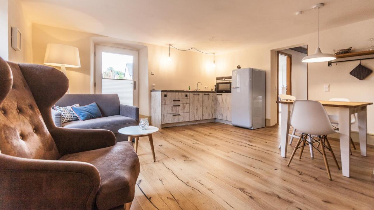 Baumgartners Dreiseithof - Historisch, Modern, Zentral Appartement Bad Krozingen Buitenkant foto