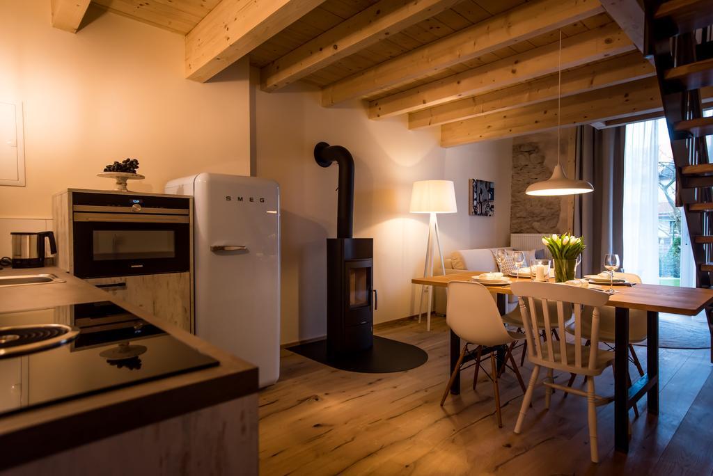Baumgartners Dreiseithof - Historisch, Modern, Zentral Appartement Bad Krozingen Buitenkant foto