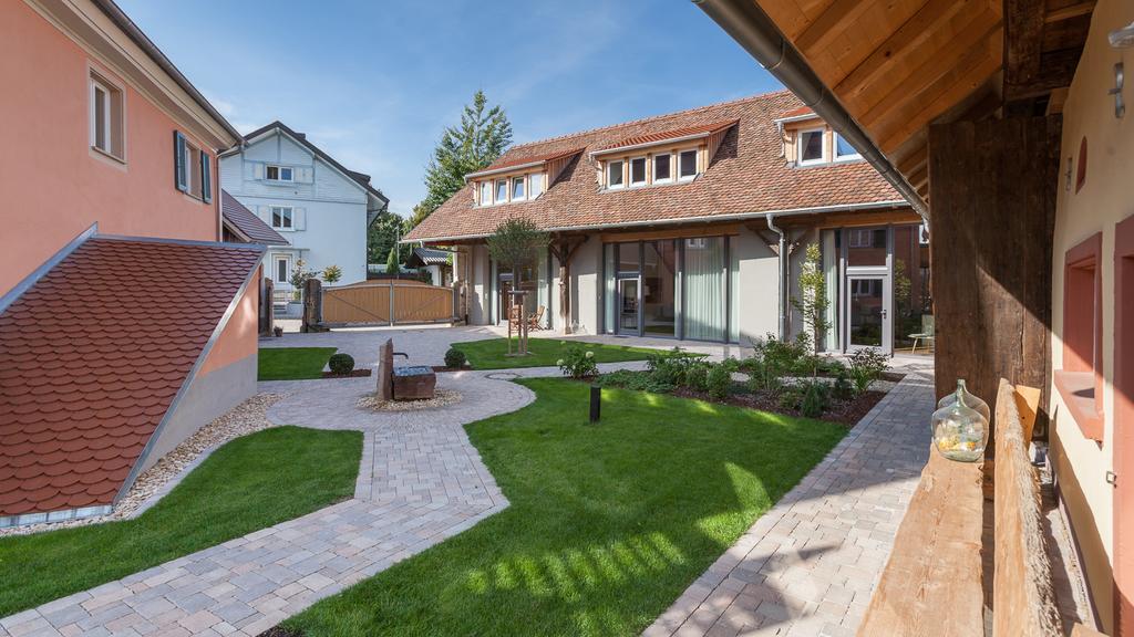 Baumgartners Dreiseithof - Historisch, Modern, Zentral Appartement Bad Krozingen Buitenkant foto